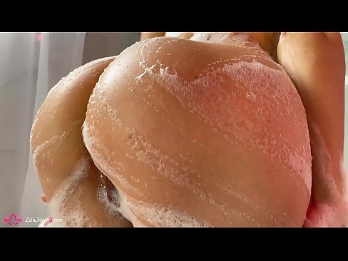 ❤️ Morena masturba o coño cun vibrador ata un orgasmo intenso na ducha Porno en % gl.desixxxtube.ru %